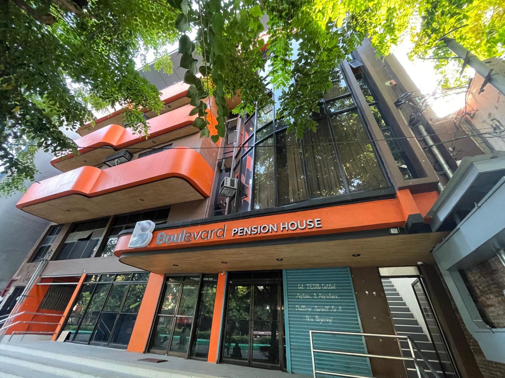 Boulevard Pension Hotel Cebu Exterior foto